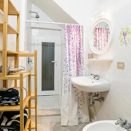 Appartement Guesthost - Wisteria Dreams - Comfy Studio-flat